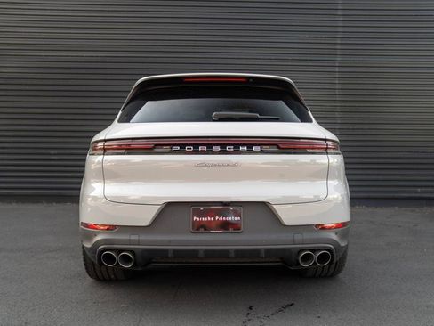 New 2026 Porsche Cayenne S AWD/4WD image 12