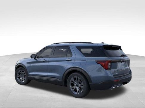 New 2026 Ford Explorer Active AWD/4WD image 5