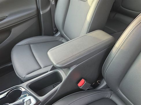 Used 2024 Buick Encore GX Sport Touring image 20