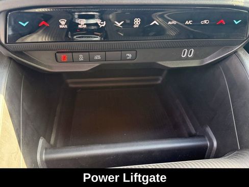 New 2026 Jeep Cherokee Limited image 12