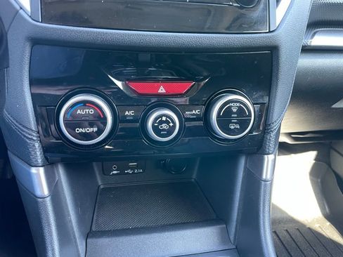 Used 2022 Subaru Forester Premium image 13