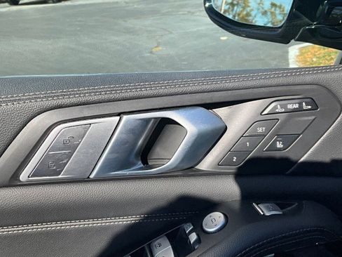 Used 2019 BMW X7 xDrive50i w/ Off-Road Package image 31