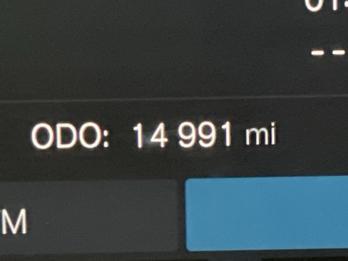 Used 2025 Volvo XC90 B6 Plus image 24