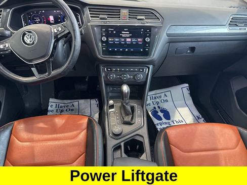 Used 2019 Volkswagen Tiguan SEL Premium image 10