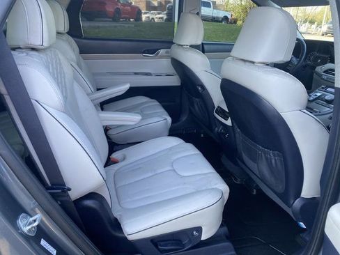 Used 2021 Hyundai Palisade Limited w/ Winter Package AWD/4WD image 19