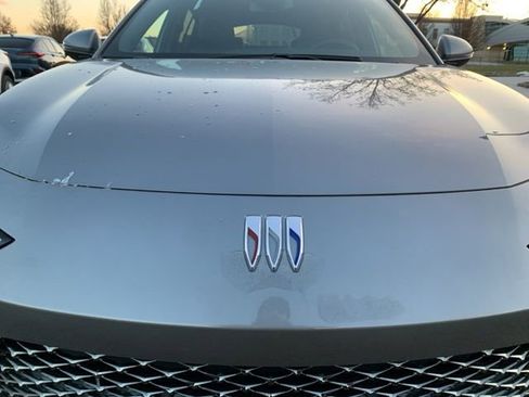 New 2026 Buick Envista Avenir image 10