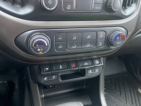 Used 2021 GMC Canyon AT4 w/ Trailering Package image 24