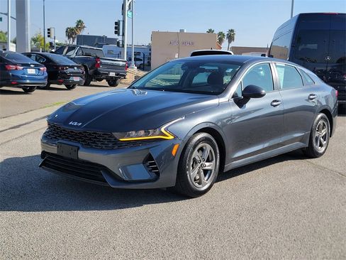 Used 2022 Kia K5 LXS image 10