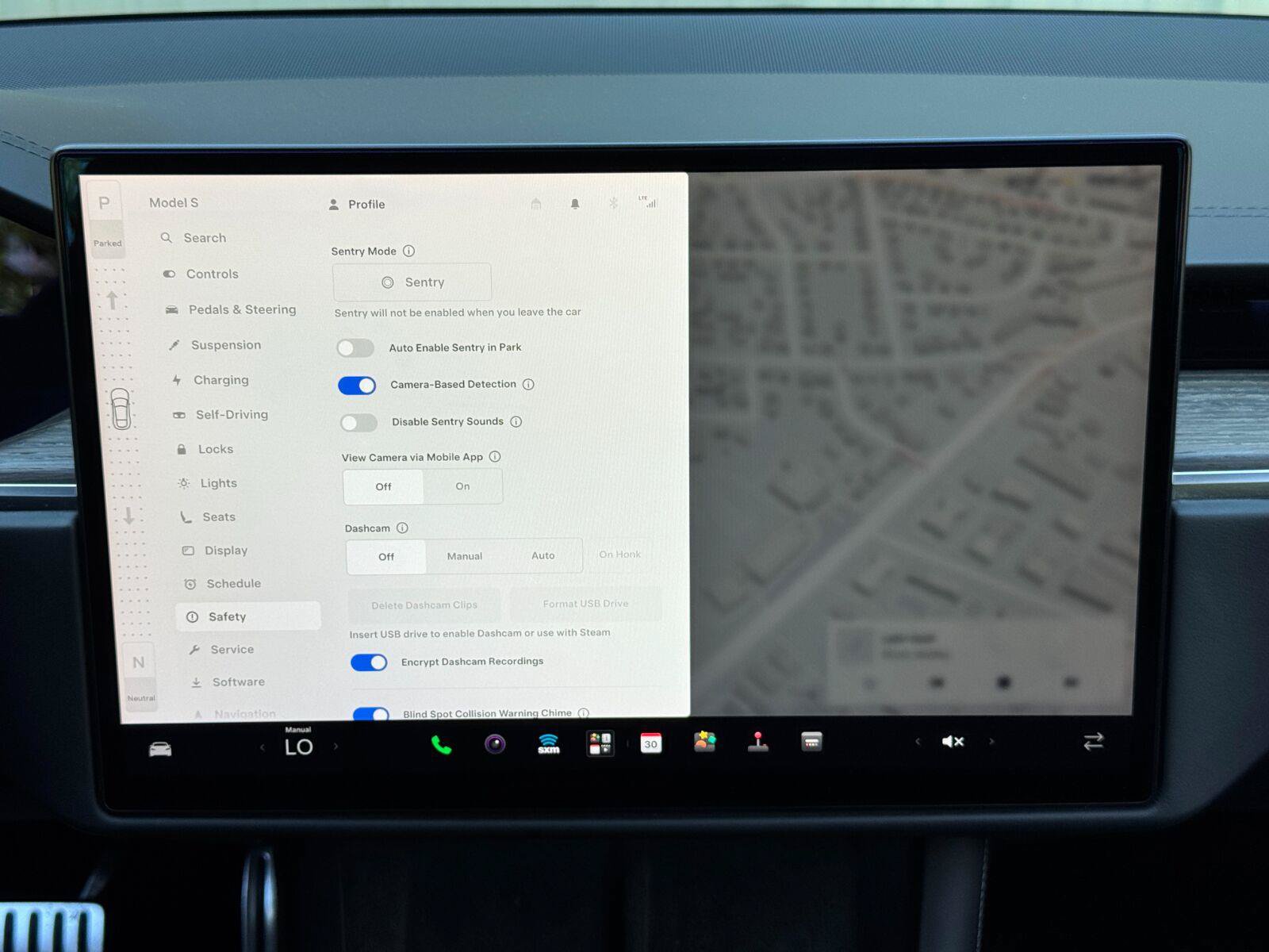 Used 2022 Tesla Model S AWD/4WD image 28