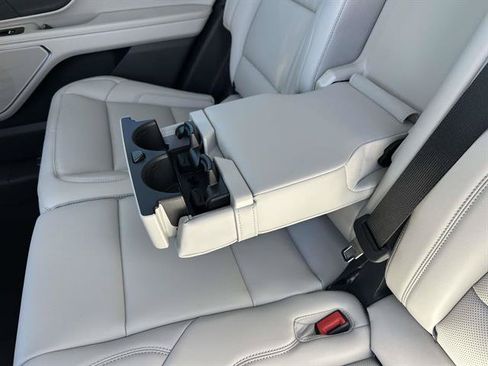 New 2026 Lincoln Nautilus Premier AWD/4WD image 30