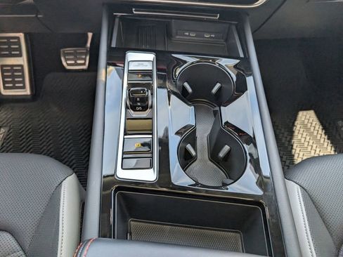 Used 2025 Volkswagen Atlas Peak Edition SE AWD/4WD image 24