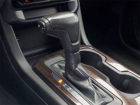 Used 2015 GMC Canyon SLE w/ SLE Convenience Package image 28