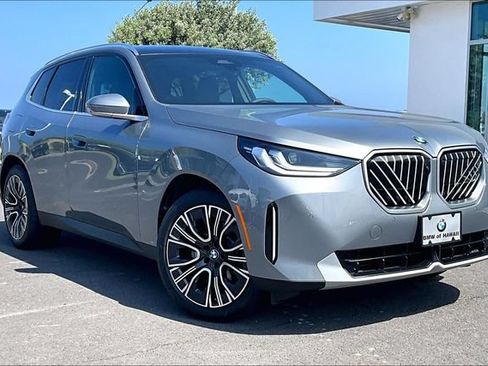 New 2026 BMW X3 xDrive30i w/ Premium Package AWD/4WD image 2