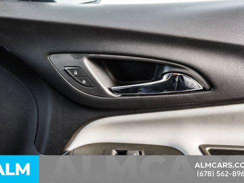 Used 2024 Chevrolet Equinox LT image 45