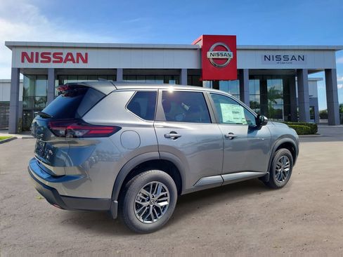 New 2026 Nissan Rogue SV FWD image 2