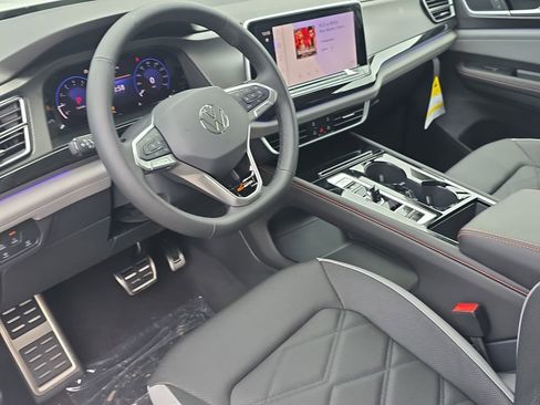 New 2026 Volkswagen Atlas Peak Edition AWD/4WD image 21
