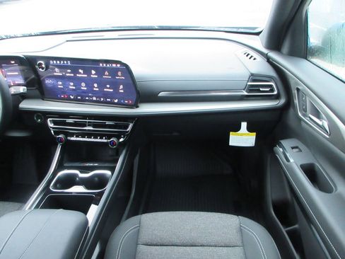 New 2026 Chevrolet Traverse LT w/ LPO, Floor Liner Package image 15