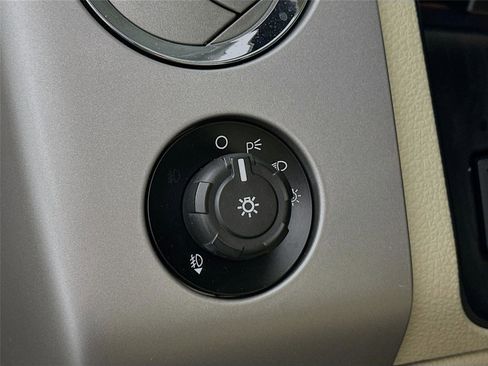 Used 2017 Ford Expedition EL XLT w/ Equipment Group 202A image 14