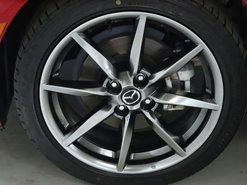 Used 2021 MAZDA MX-5 Miata RF Grand Touring image 36