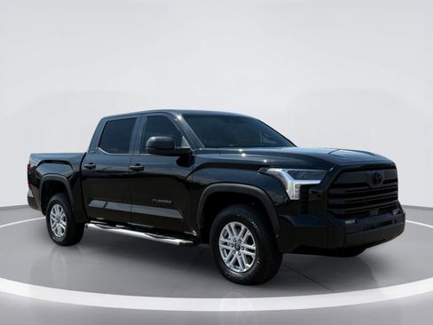Used 2025 Toyota Tundra SR5 AWD/4WD image 5