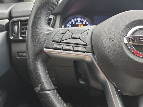Used 2022 Nissan Rogue Sport SL AWD/4WD image 17