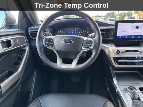 Used 2024 Ford Explorer XLT w/ Equipment Group 202A AWD/4WD image 19