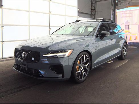 Used 2024 Volvo V60 T8 Polestar image 2