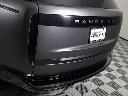 Used 2024 Land Rover Range Rover SE image 53
