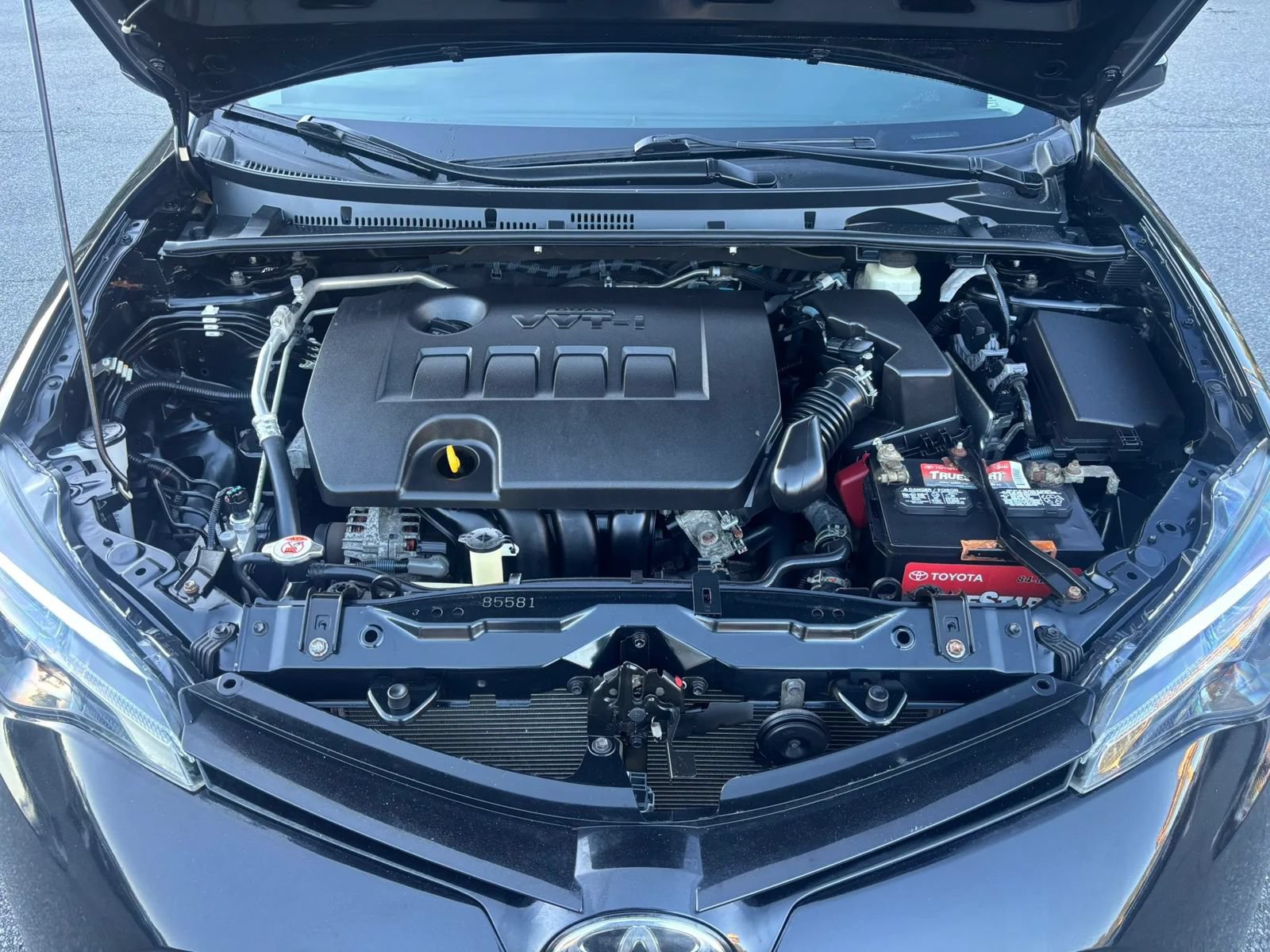 Used 2017 Toyota Corolla LE FWD image 29