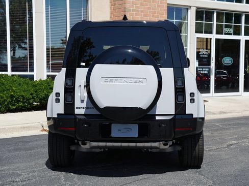 Used 2026 Land Rover Defender 110 X-Dynamic SE AWD/4WD image 5