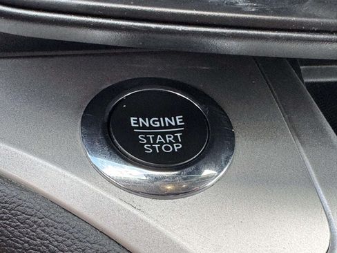 Used 2022 Ford Explorer XLT AWD/4WD image 8