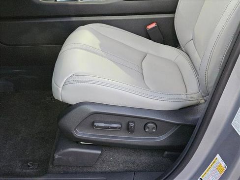 New 2025 Honda Pilot EX-L image 4