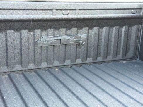 Used 2020 GMC Sierra 1500 SLT image 12