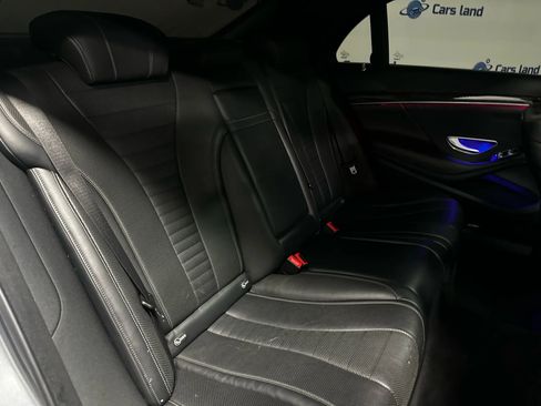 Used 2018 Mercedes-Benz S 560 Sedan image 20