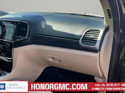 Used 2022 Jeep Grand Cherokee Laredo E w/ Security & Convenience Group AWD/4WD image 25
