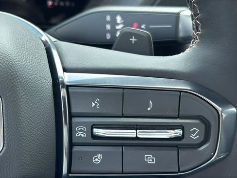 New 2026 GMC Yukon XL AT4 w/ AT4 Premium Package AWD/4WD image 33