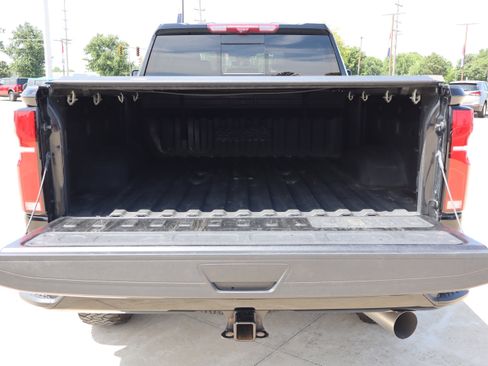Used 2024 Chevrolet Silverado 3500 High Country w/ High Country Premium Package AWD/4WD image 32