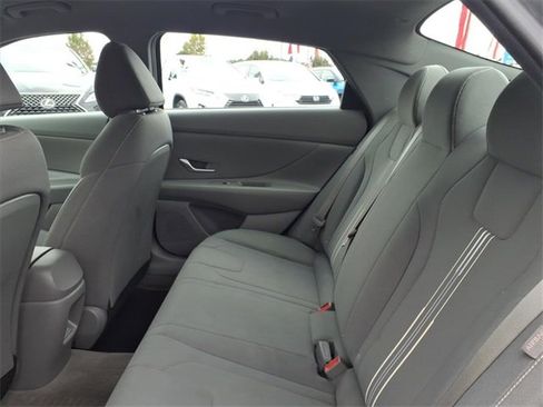 Used 2024 Hyundai Elantra SEL image 7