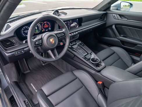 Certified 2026 Porsche 911 Carrera GTS RWD image 4