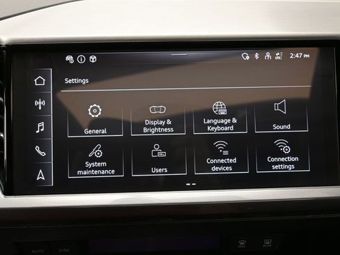 Used 2023 Audi Q4 e-tron Premium Plus w/ Premium Plus image 30