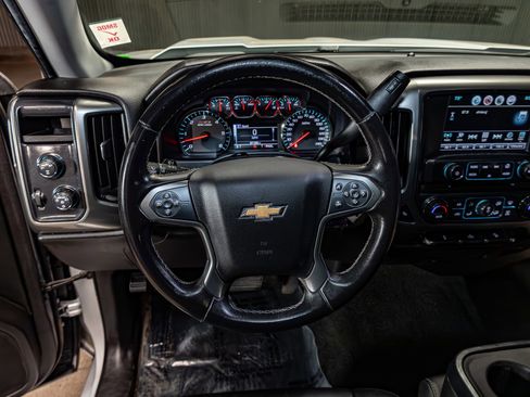 Used 2018 Chevrolet Silverado 1500 LT w/ All Star Edition AWD/4WD image 15
