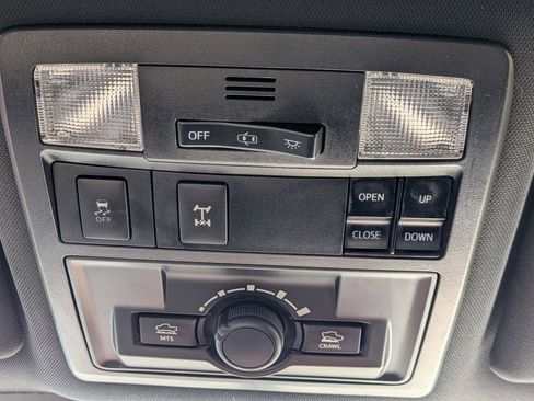 Used 2017 Toyota Tacoma 4x4 Double Cab image 22