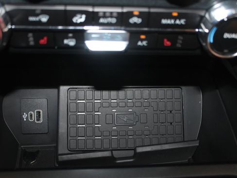 New 2025 Ford F150 XLT w/ Equipment Group 303A High image 43