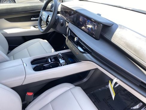 New 2026 Nissan Murano SV AWD/4WD image 10