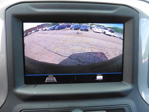 Used 2021 Chevrolet Silverado 1500 Custom AWD/4WD image 3