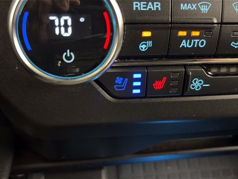 Used 2020 Ford Expedition King Ranch AWD/4WD image 32