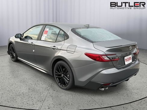 New 2026 Toyota Camry SE FWD image 4