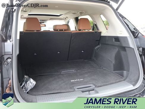 Used 2026 Nissan Rogue Platinum w/ Platinum Premium Package AWD/4WD image 15