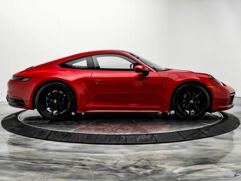 Used 2024 Porsche 911 Carrera w/ Premium Package image 16