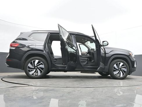 Used 2024 Volkswagen Atlas SE AWD/4WD image 78